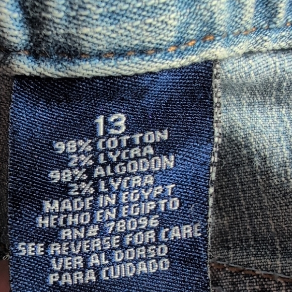 SO Blue Ankle Cropped Jeans with Relaxed Fit - Picture 5 of 8